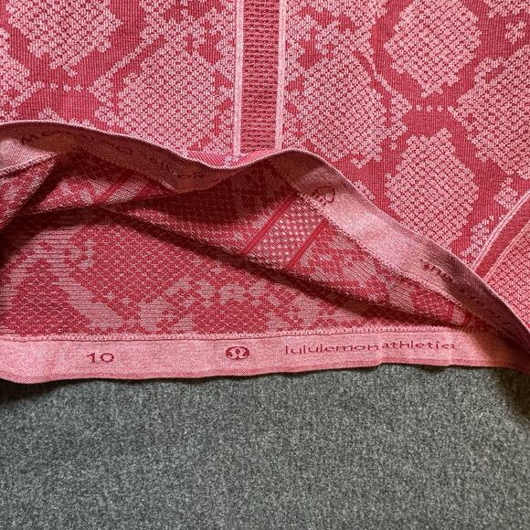 Lululemon Swiftly Tech Long Sleeve Top Berry Rumble Red Size‎ 10 - Picture 8 of 8